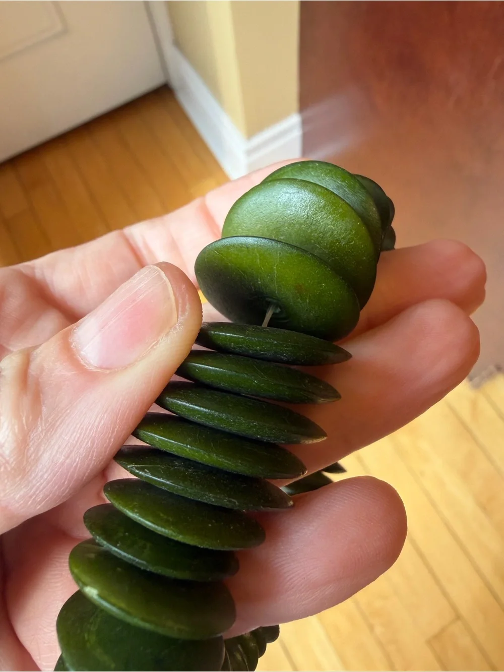 Chunky Green Wood Graduated Disc Stretch Bracelet Boho Statement Jewelry